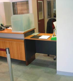 Compliant reception desk