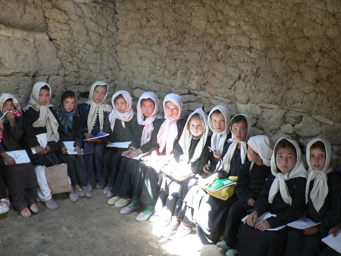 Roses in The Dust by Leanne Smith. Girls school in Afghanistan
