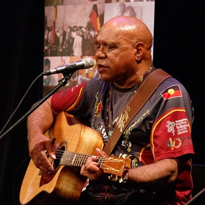 Archie Roach performing at the 2016 Human Rights Awards
